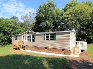 110 S Davis Ave, Newton, NC 28658