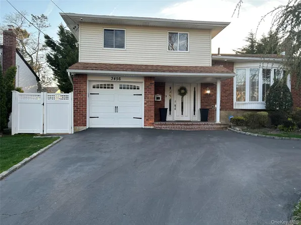 3456 Howard Boulevard, Baldwin, NY 11510
