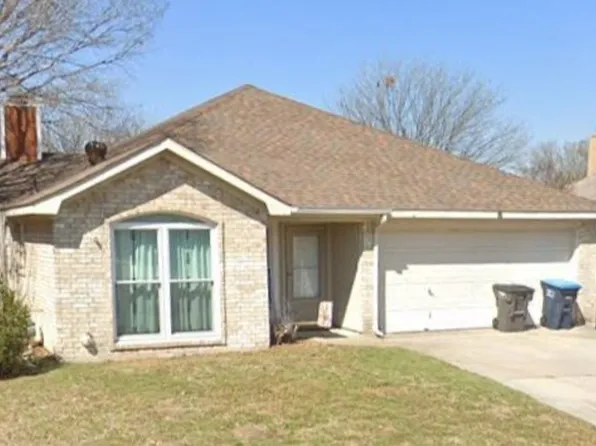 708 Lionel Way, Fort Worth, TX 76108