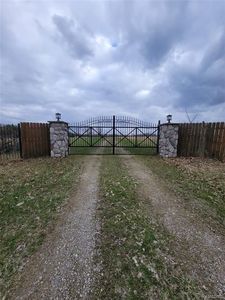 1412 E Leonard Rd, Leonard, MI, 48367