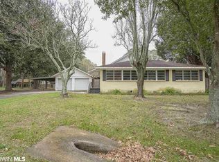 520 Greeno Rd N, Fairhope, AL 36532