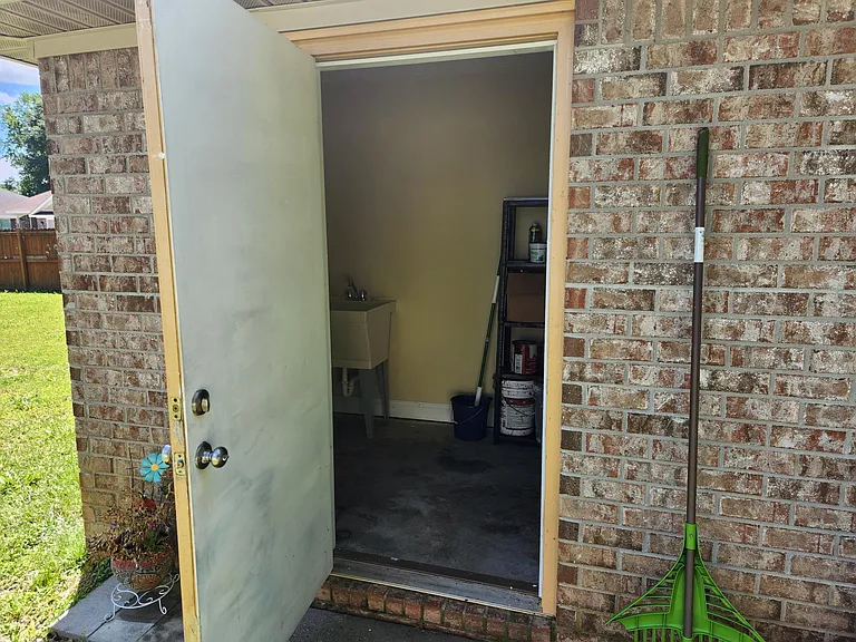 9718 Estate Dr — Photo 33