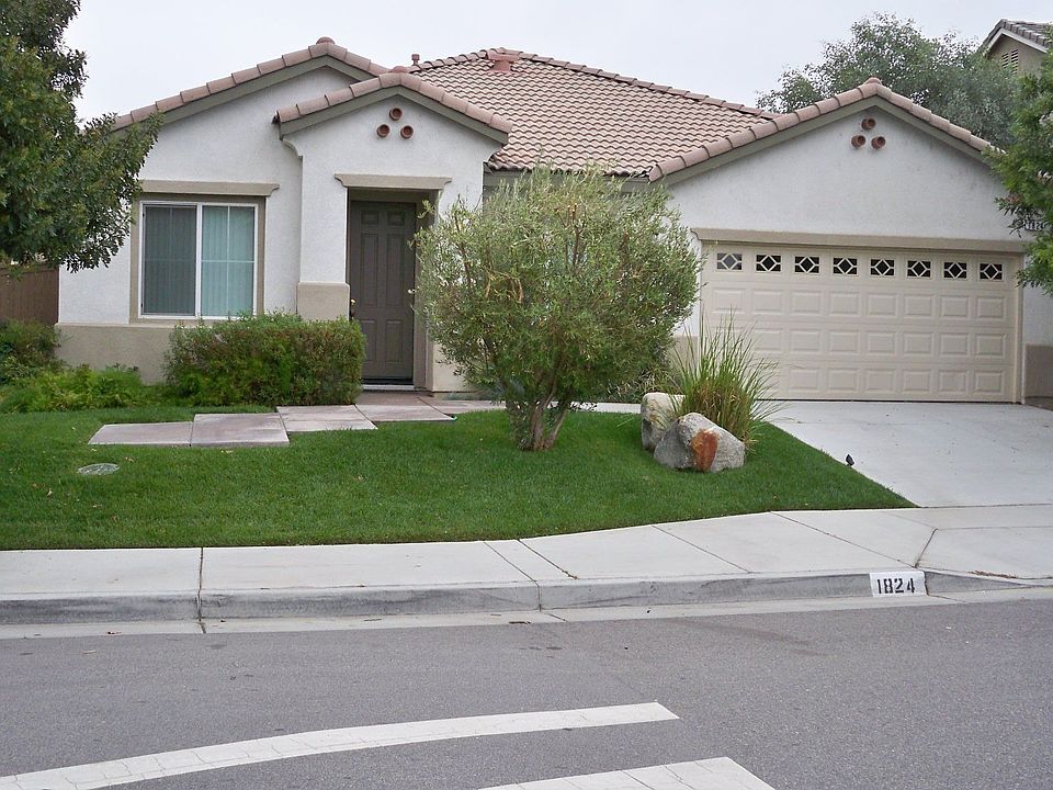1st image of 1824 Hemet St