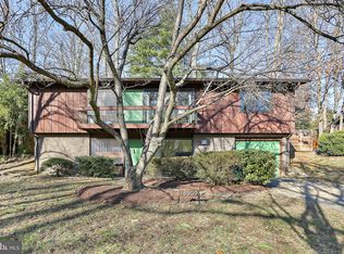 14509 Woodcrest Dr, Rockville, MD 20853