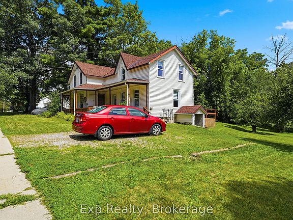 4th image of 84 Bursthall St #82