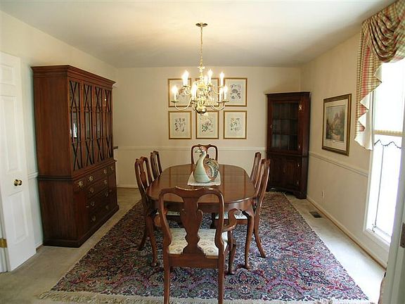 5th image of 500 Bruton Cir