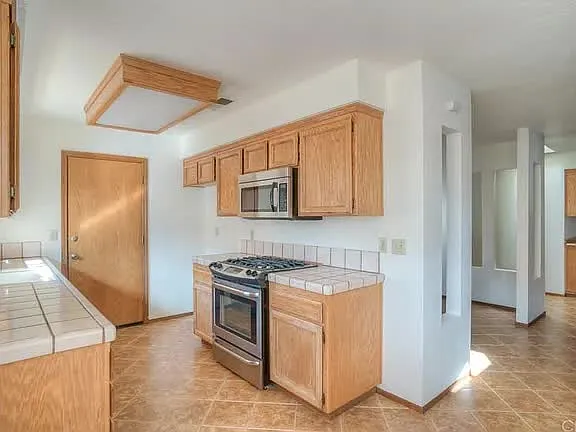 11 Glenoak Ct — Photo 3