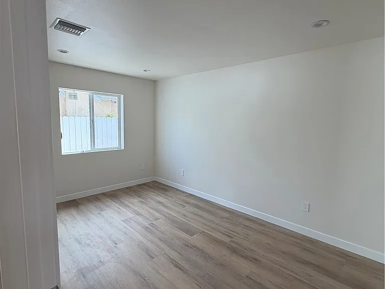 8828 N Odessa Ave #ADU — Photo 5