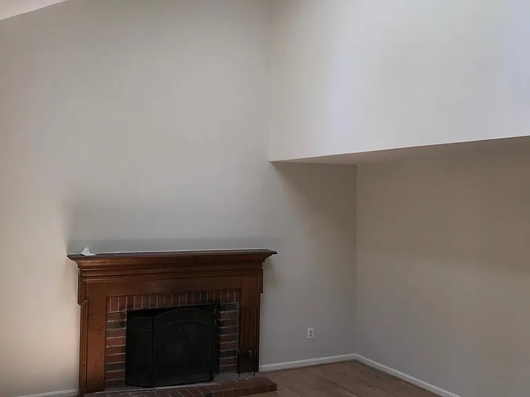 Mainsail Dr — Photo 3