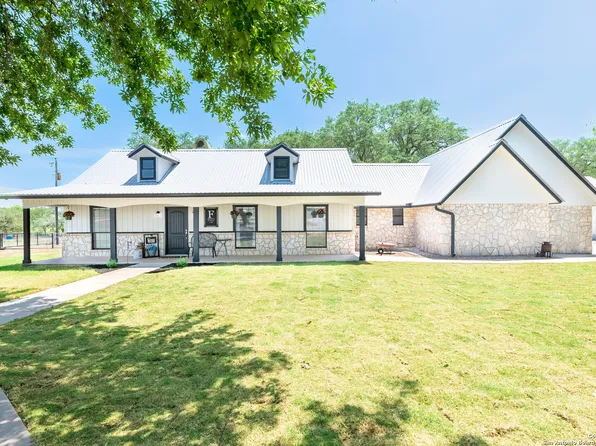 461 FM 3432, La Vernia, TX 78121