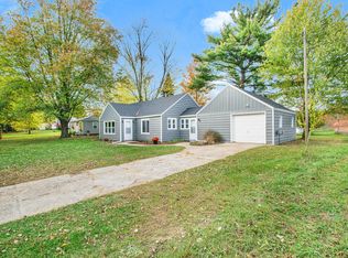 2077 142nd Ave, Dorr, MI 49323