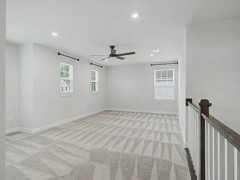 239 Darden Dr — Photo 7