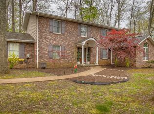 1701 Colonial Ridge Rd, Johnson City, TN 37604