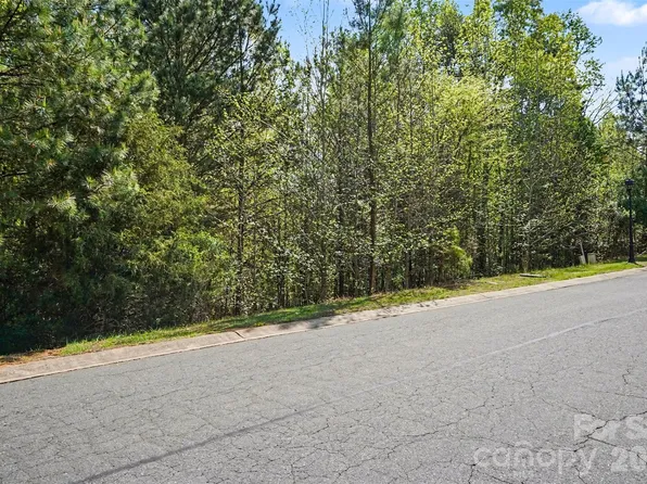 2009 Beauhaven Ln, Belmont, NC 28012