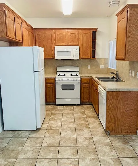 The Villas at Lovers Lane — Photo 29