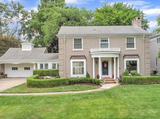 1034 Whittier Rd, Grosse Pointe Park, MI 48230