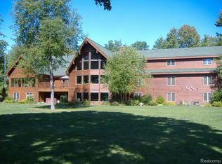 355 W Mannsiding Rd, Harrison, MI 48625
