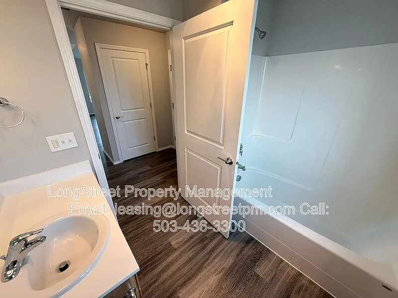 1 bed, 1.0 bath, 612 sqft, $1,350 — Photo 3