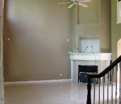 3rd image of 4041 Ravenwood Ct