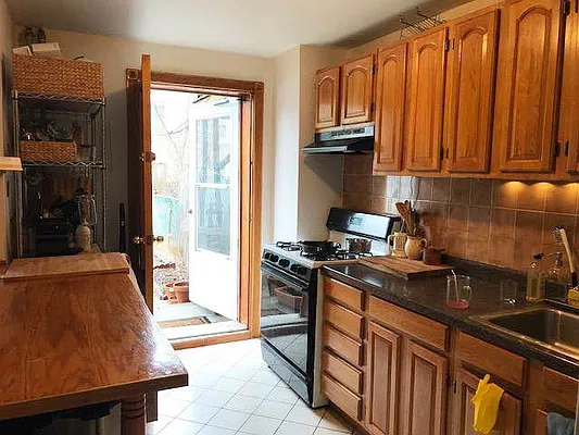 Rented by Ulas Real Estates Inc | media 23