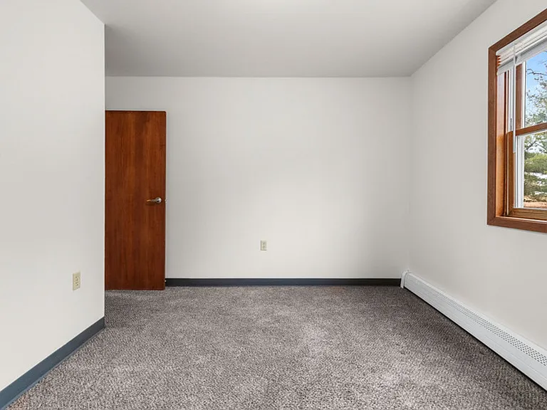 Hickory Drive and Pinecrest Apartments — Photo 42