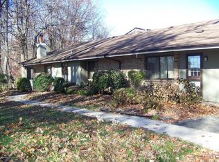 30 Friendship Ct, Red Bank, NJ 07701