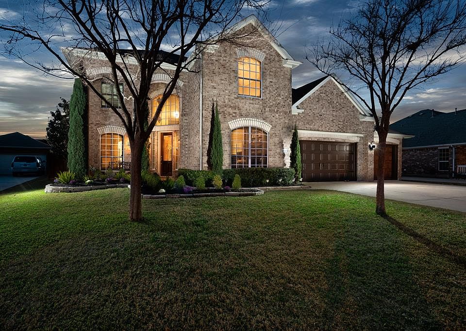 1st image of 10907 Leigh Woods Dr