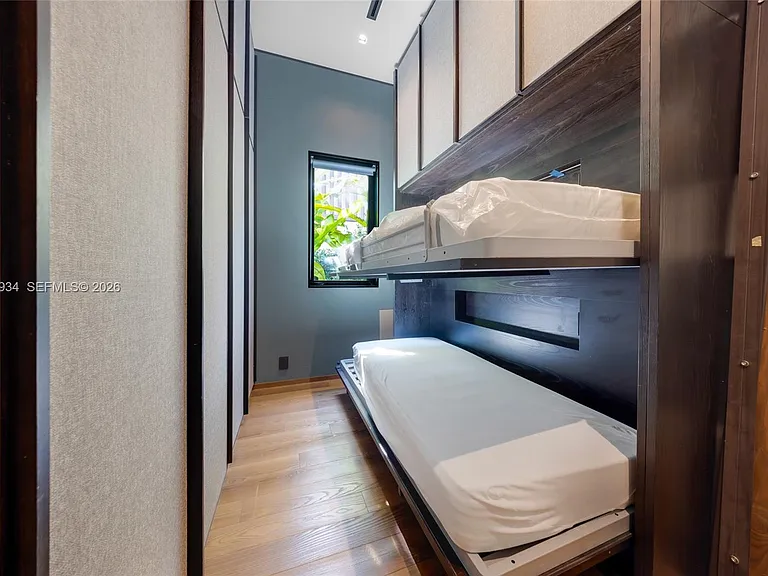 200 W Rivo Alto Dr — Photo 59