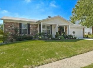 239 Sutters Mill Rd, Saint Peters, MO 63376