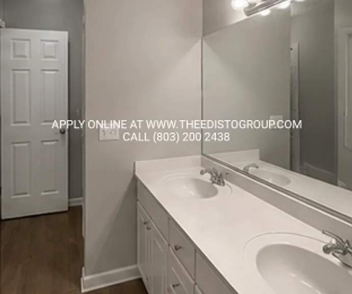 220-254 Taylor St — Photo 8