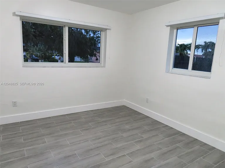 1030 SW 96th Ave — Photo 10