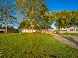 8401 S Center Rd, Muncie, IN 47302