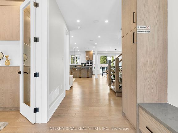 5th image of 46 Sunnypoint Cres