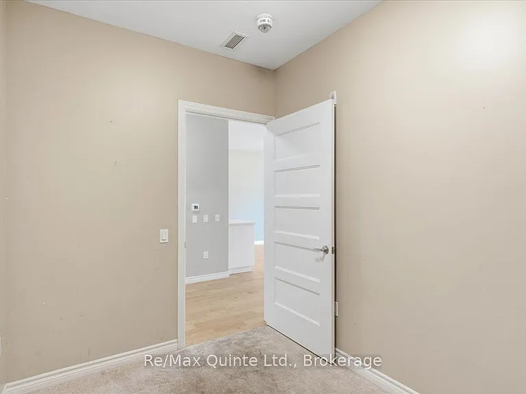 199 Front St #2 — Photo 11