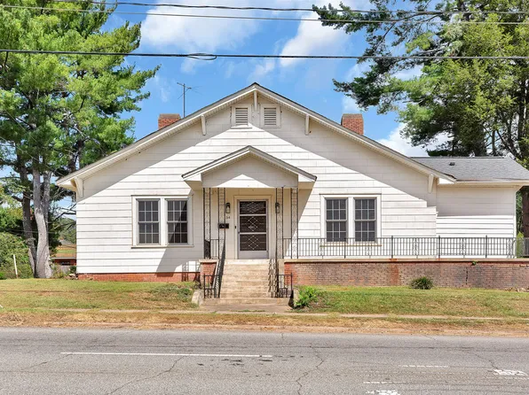 34 Main St, Pelzer, SC 29673