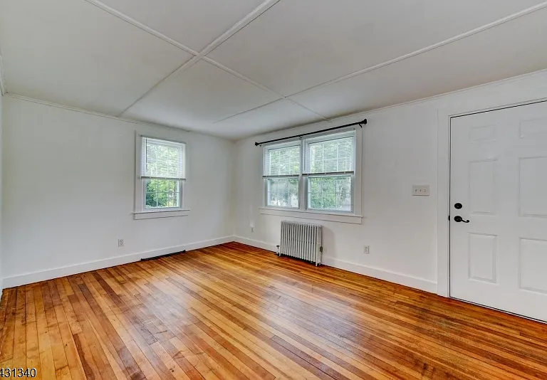 10 Lake Dr — Photo 17