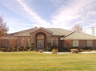 14480 Apple Valley Rd, Apple Valley, CA 92307