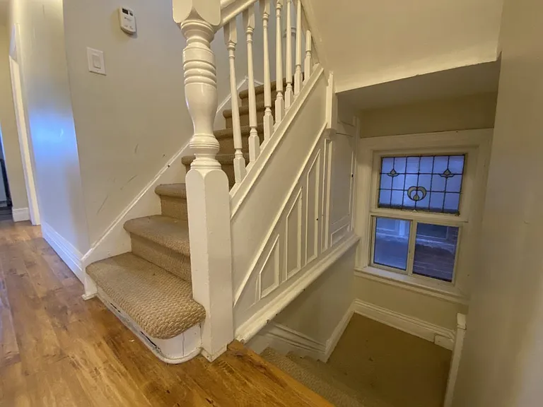 412 Dovercourt Rd #UPPER — Photo 24