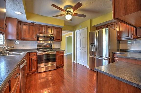 5th image of 1507 Willowbrook Dr