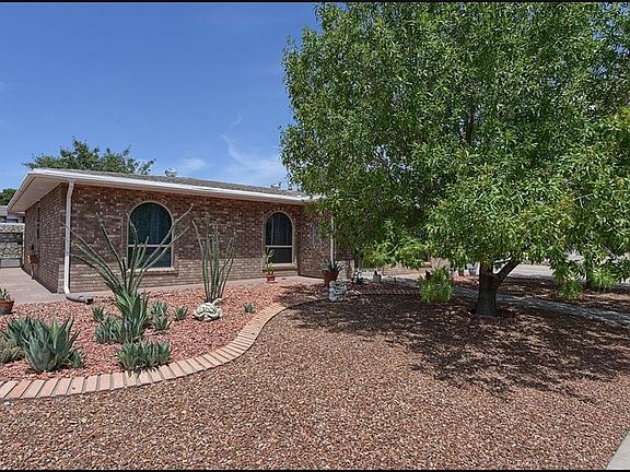 2nd image of 3145 Edgerock Dr
