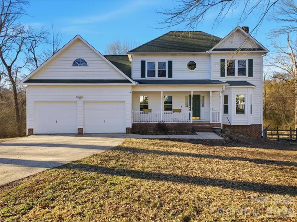 109 Elk Ct, Mount Holly, NC 28120