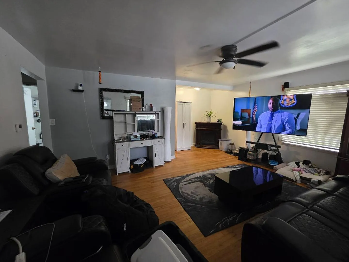 Charming 2 bedroom home — Photo 3