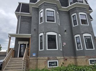 58 Smith St APT 3, Poughkeepsie, NY 12601