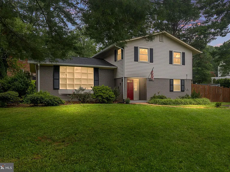 6901 Murray Ln — Photo 9