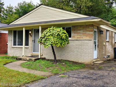 6026 Wilmer St, Westland, MI, 48185