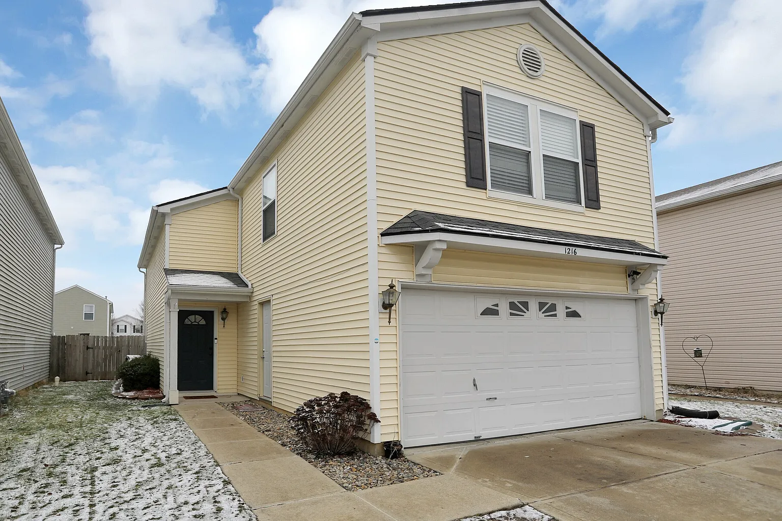 1216 Odell Ln photo 1