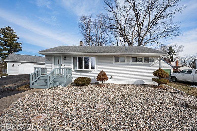 1st image of 36 Osage Cir