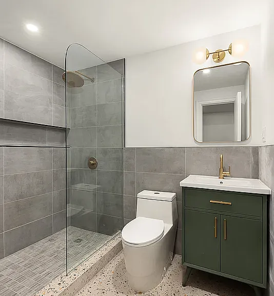 84 Moffat St #1 — Photo 7