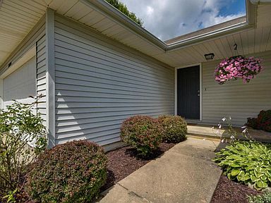 5626 S Dayton Ave, Springfield, MO 65810 | Zillow