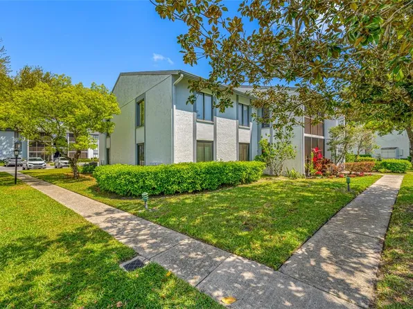 1345 Pine Ridge Cir E APT C2, Tarpon Springs, FL 34688